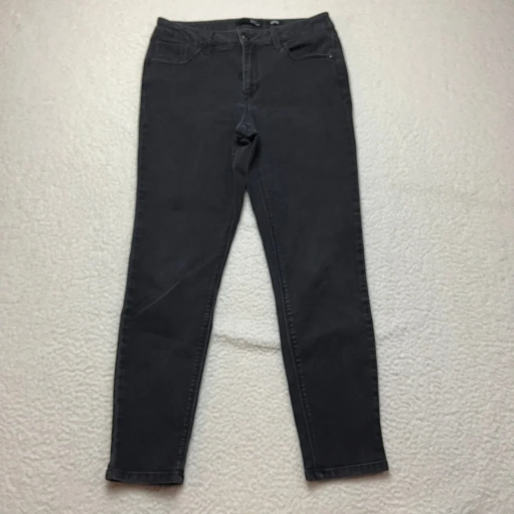 1822 Denim keywords dark